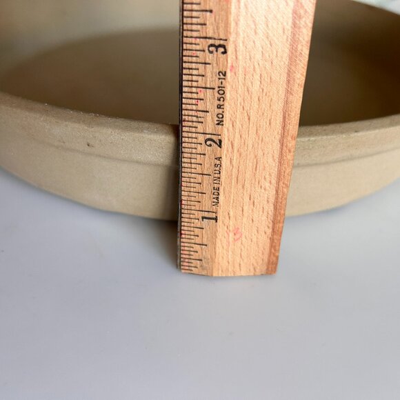 Pampered Chef Family Heritage Collection Stoneware 10 Inch pie pan - Picture 3 of 4